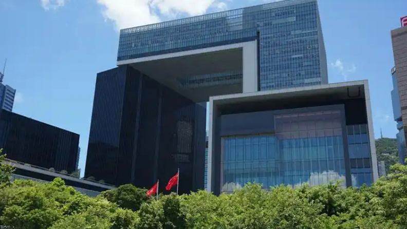 行政長官向蘇月良追授銀英勇勳章