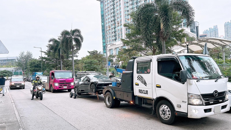 警方油尖打擊違泊 拘1男 發逾千張告票