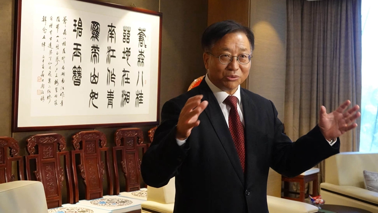 12國高官參訪團到訪外交部駐港公署 崔建春：繼續說好香港故事