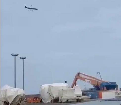 飛機或撞上鳥群 哈薩克斯載72人客機失事 12人生還