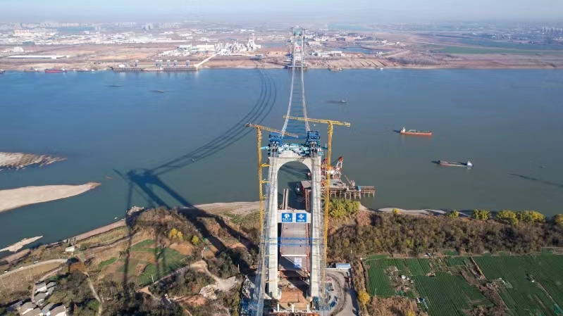 總長12公里！世界最大跨徑四主纜懸索橋貓道貫通