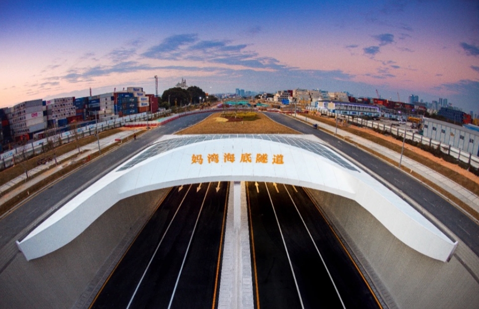 深圳首條海底隧道通車 國內海底最大直徑深埋跨海隧道