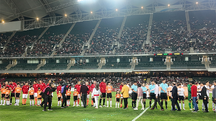 有片 | 40多年曼聯粉絲 羅淑佩：夢幻一刻