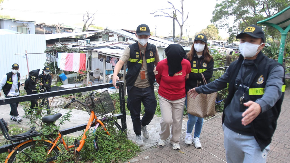 上水母女鐵皮屋藏私煙被拘 海關檢12萬支市值54萬