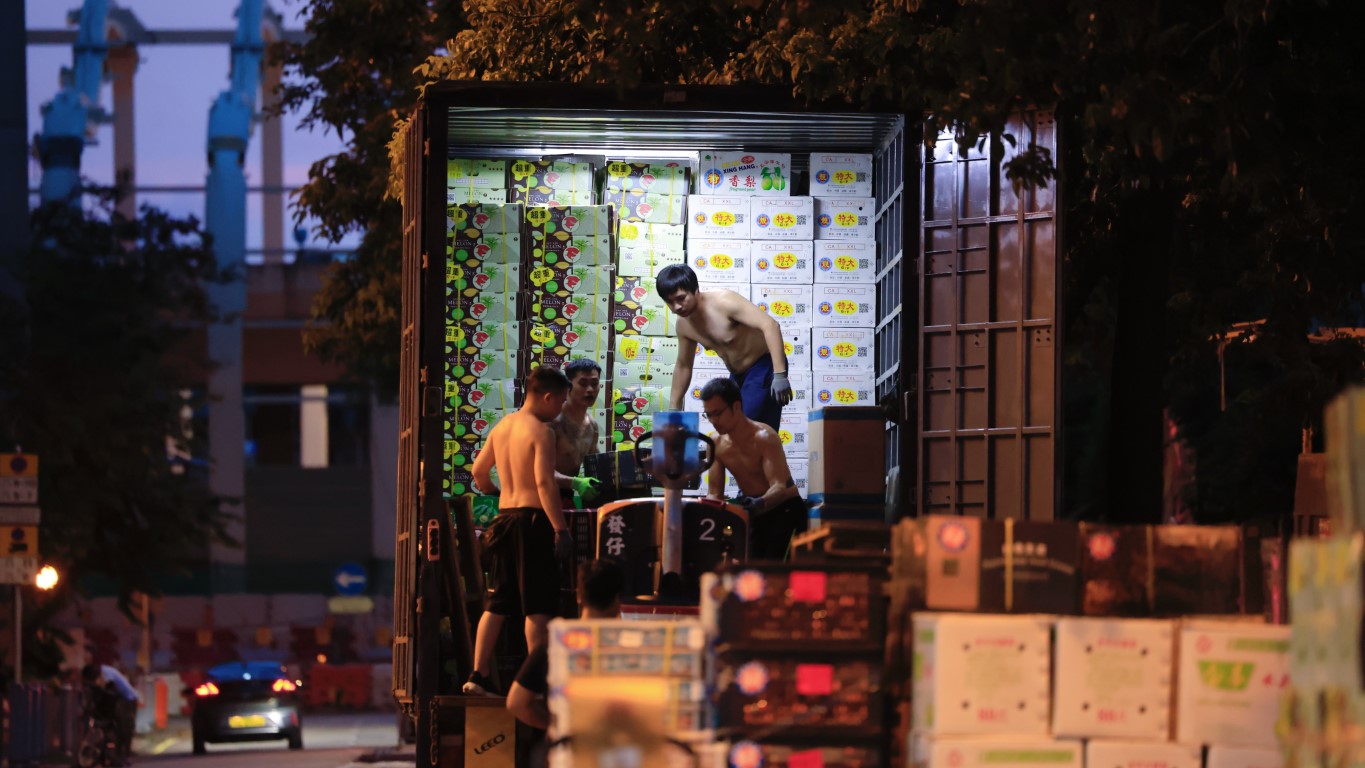 行會接納最低工資升至每小時42.1元 立法會通過後5·1實施