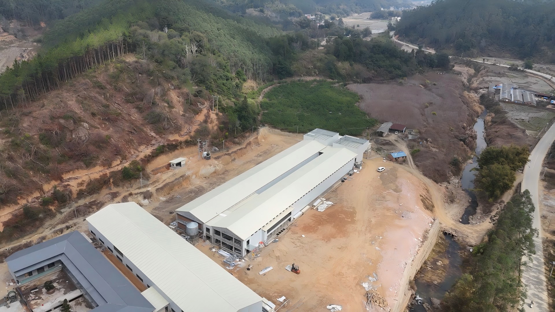 廣東韶關新豐：年產值2.5億元！搶抓「雞」遇  敲開致富門