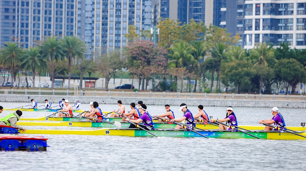 魅力香洲 艇向未來！30支高校賽艇隊齊聚珠海上演水上激情競逐