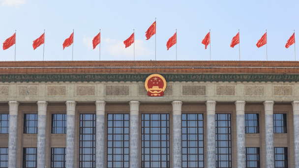 十四屆全國人大三次會議舉行預備會議 選舉產生大會主席團和秘書長 表決通過大會議程