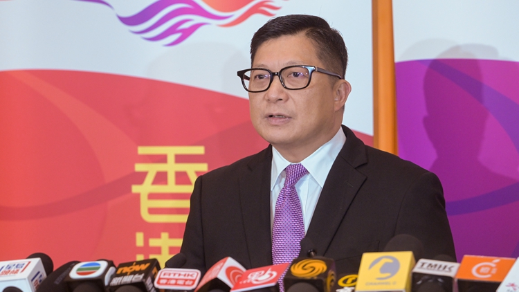 消息指被禁錮東南亞6港人獲救 鄧炳強由泰國返港見記者交代