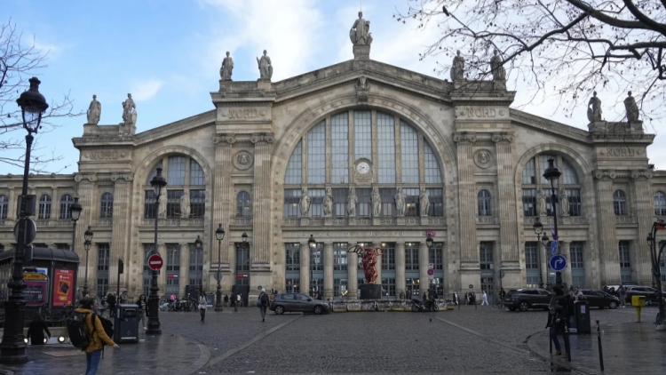 法國巴黎北站交通暫停：發現二戰時期炸彈