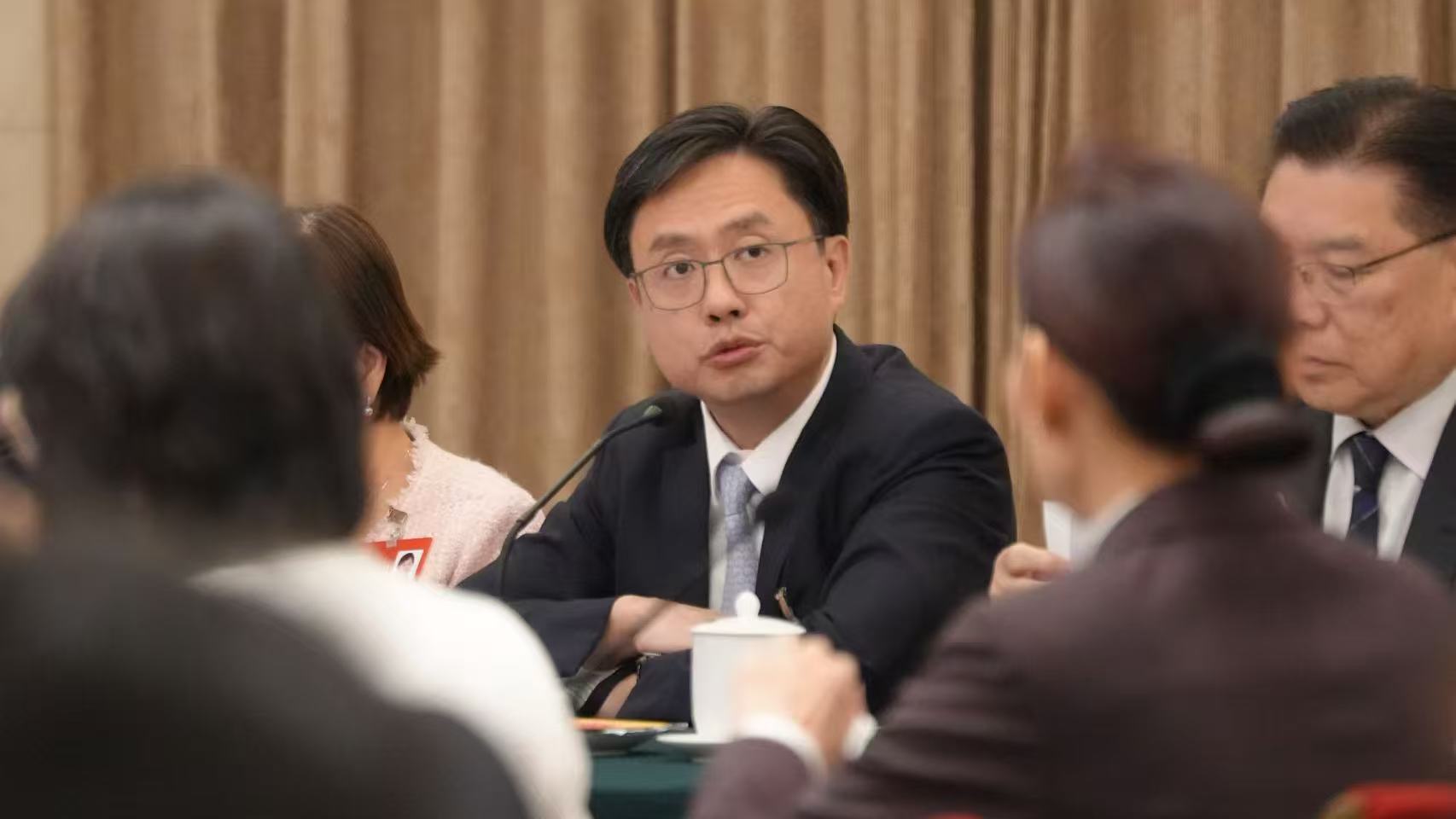 冼漢迪：香港正積極構建AI領域競爭力 兩地創科合作空間巨大