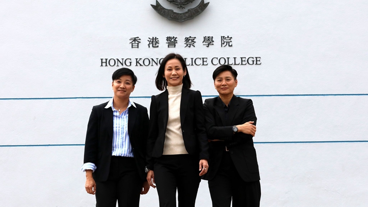 特製水壺練射擊 時隔30載陀槍師姐重溫訓練那些年