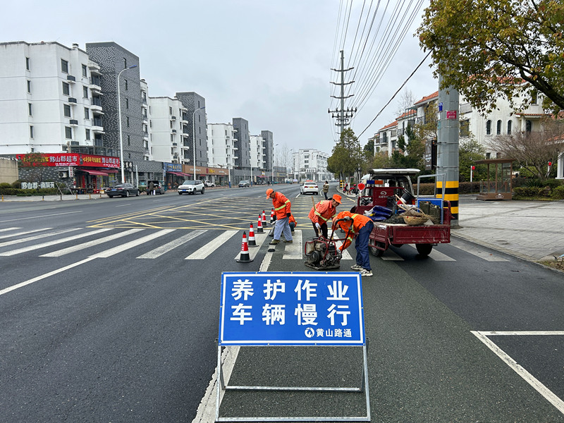 皖黟縣：備戰騎行盛會  護航暢安賽程