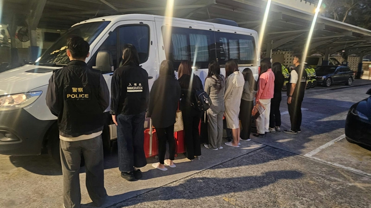 警方聯同入境處大埔上水掃黃 拘捕19名內地女子
