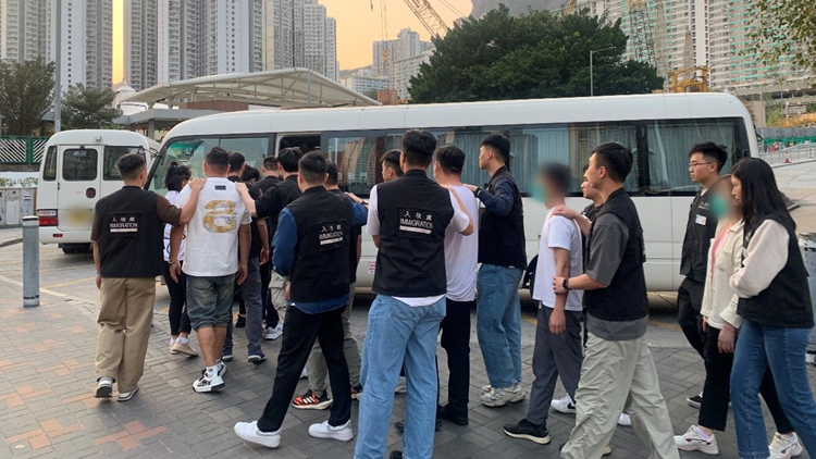 入境處黃大仙拘捕14名非法勞工 均為內地訪客