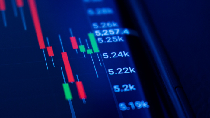 【A股午評】滬指半日升0.31% 化工股集體大漲