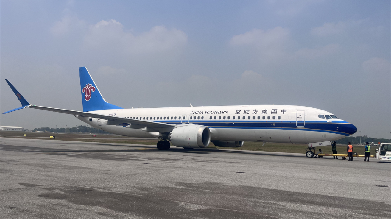 南航順利完成緬甸震後次日仰光至中國首班客運航班保障