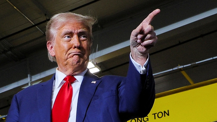 特朗普：對普京感到「非常生氣」