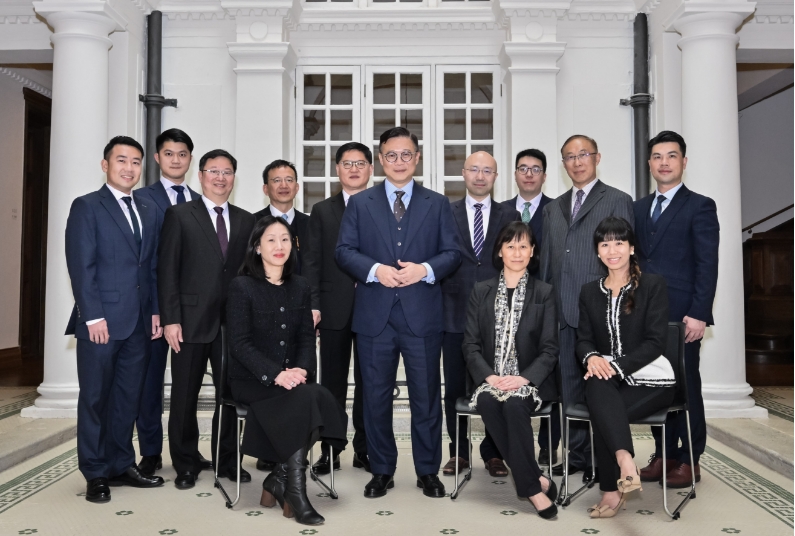 粵港澳大灣區專責小組首次開會 加入粵澳律師及網紅視覺看問題