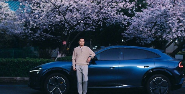 雷軍深夜回應蘇7致3人死事故