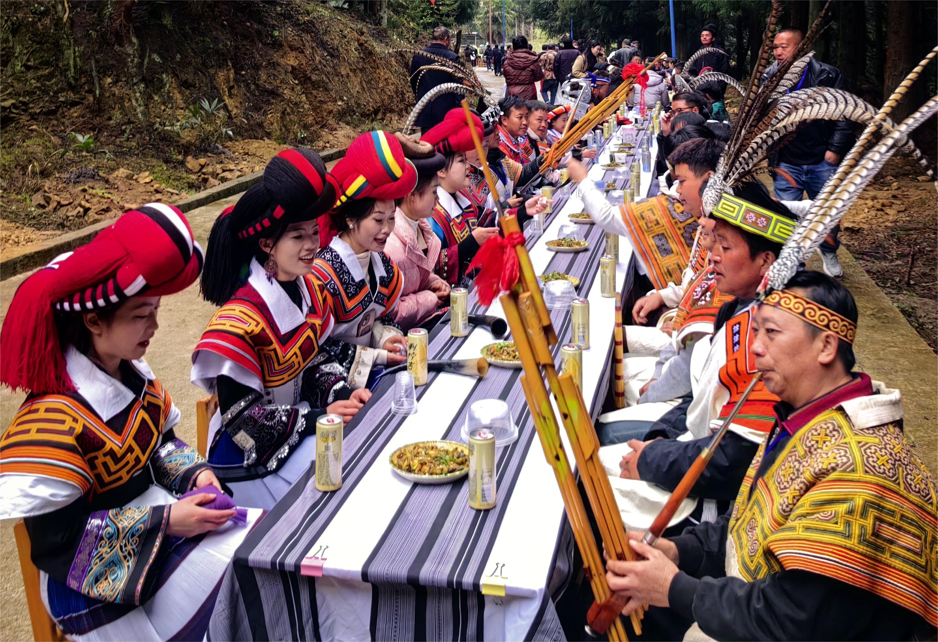 黔六盤水鐘山區舉辦「三月三」民俗活動