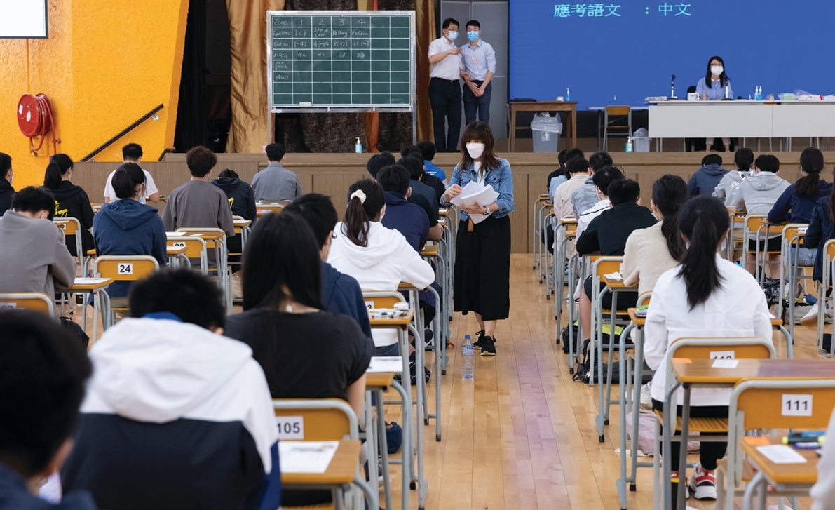 中學文憑試中文科開考 有考生稱較擔心卷一表現