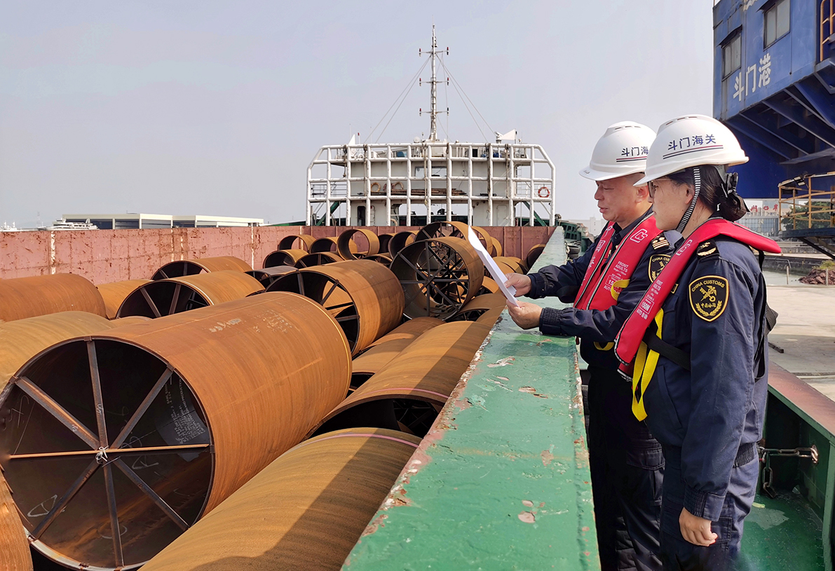 斗門海關護航深海建設  助國產裝備順暢出海 