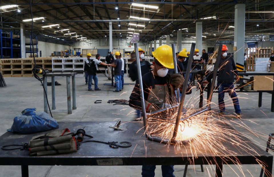 非農數據超預期 聯儲局5月減息機率降低