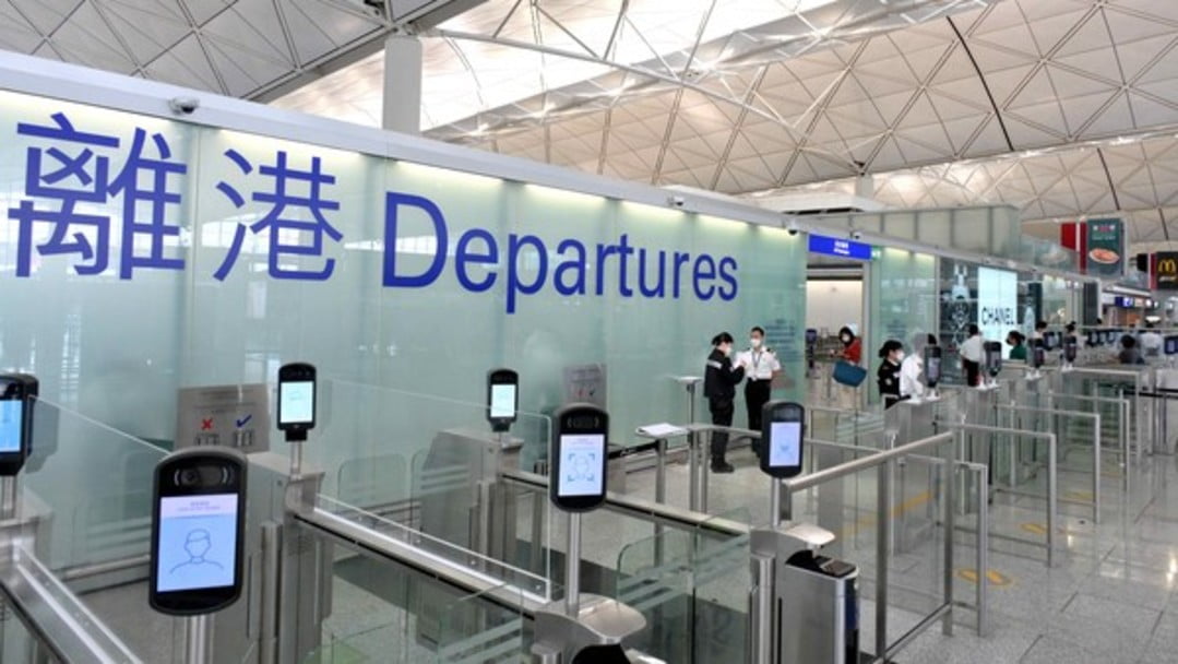 機場離境稅10月起加至200元 財庫局：建議加設豁免措施