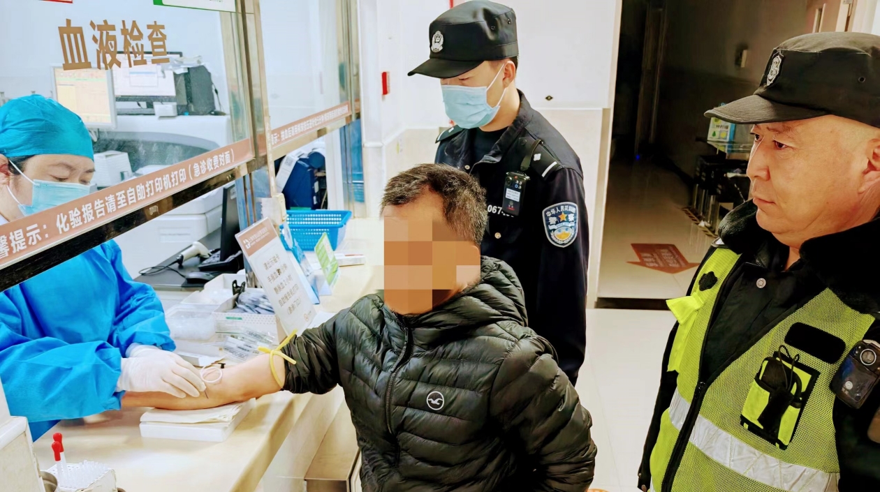 男子港區醉駕出口特種車被罰