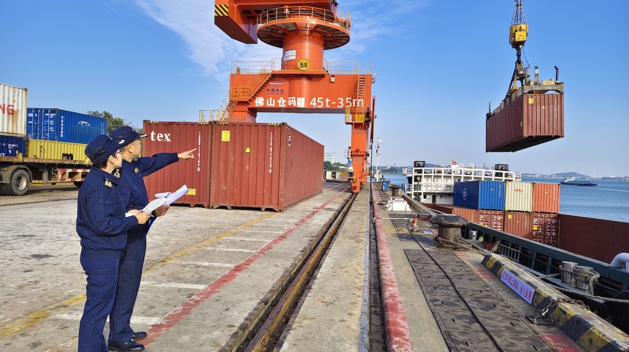 粵首票「組合港（一港通）」進口貨物疊加「境內段運費計稅價格扣減」順利通關