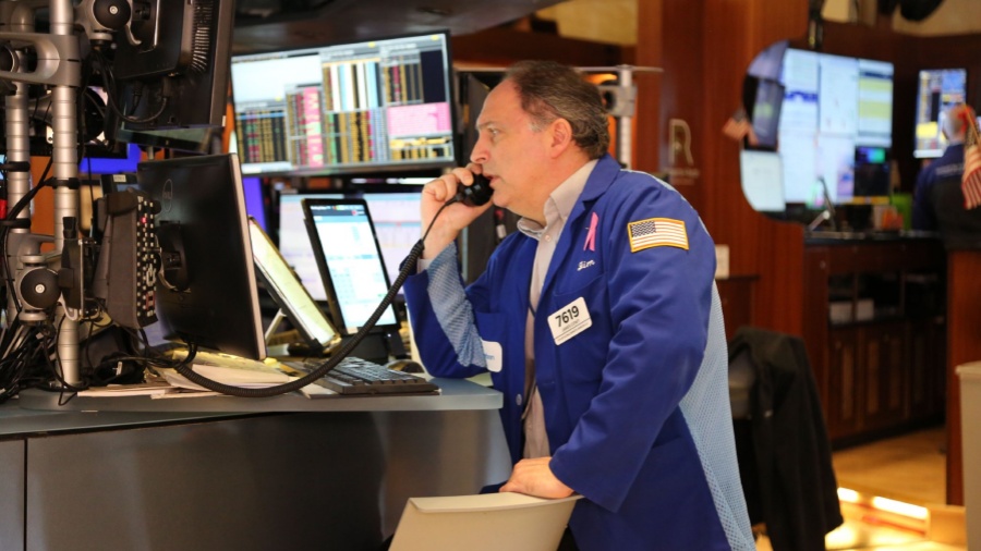 美股開盤漲跌互現 道指跌0.88%