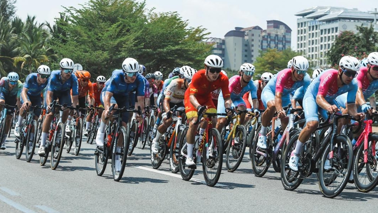 【港行海南】國際車手競逐自貿港「黃金賽道」 第十六屆環島賽收官