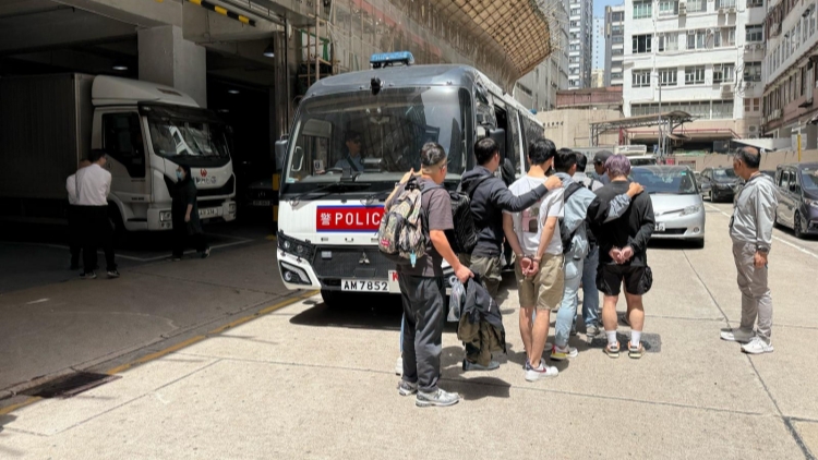 警方O記反賭博行動 拘14人檢4900萬元