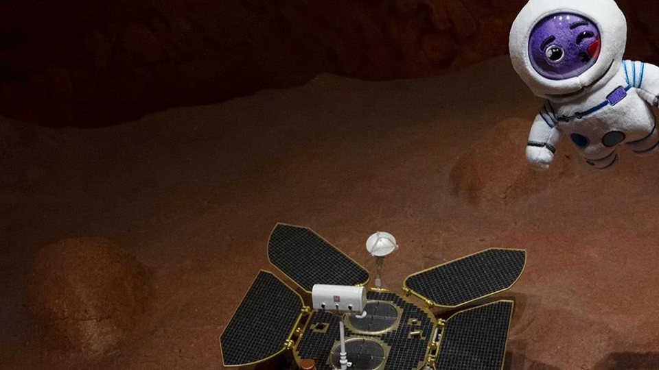 神舟二十號前往「天宮」 警方吉祥物「提子」為中國航天助威