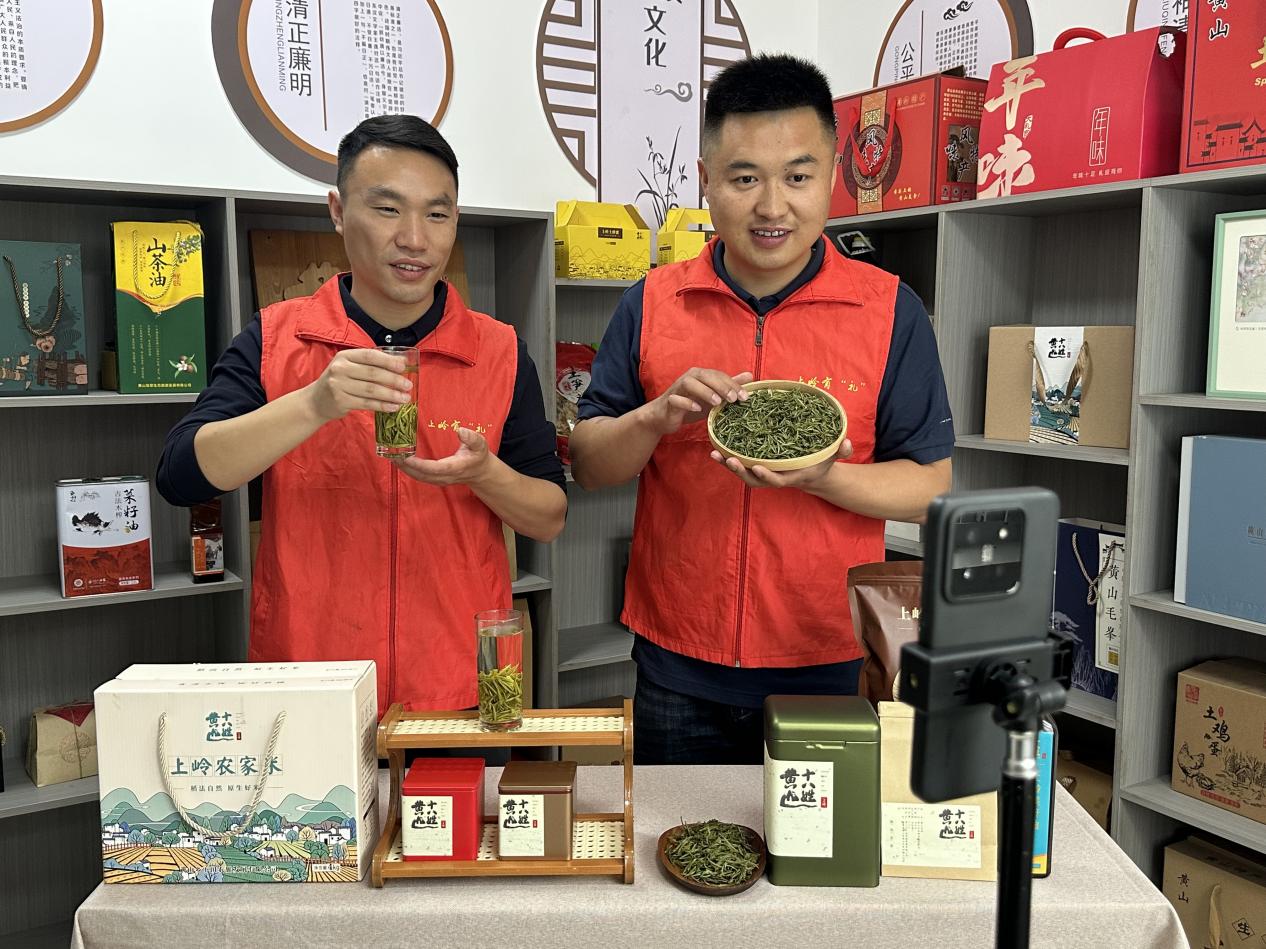 皖黃山區：「起舞」山水田園間 村支書跨界為鄉村「代言」