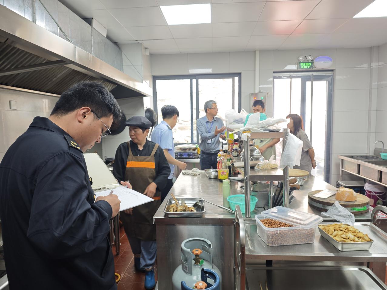 皖祁門蘆溪：節前安檢除風險  築牢鄉旅安全線