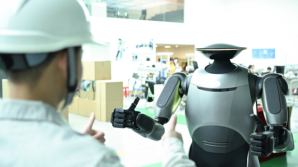 工業和信息化部：加強通用大模型和行業大模型研發布局