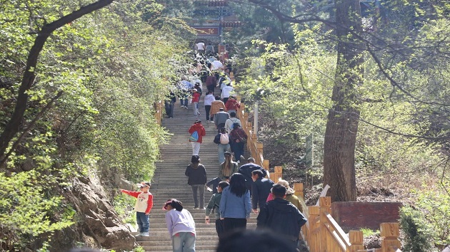 甘肅榆中「五一」文旅熱潮奏響假日經濟新樂章