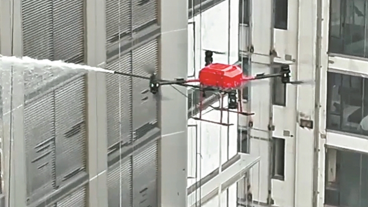 火災被困高層？無人機來拯救！