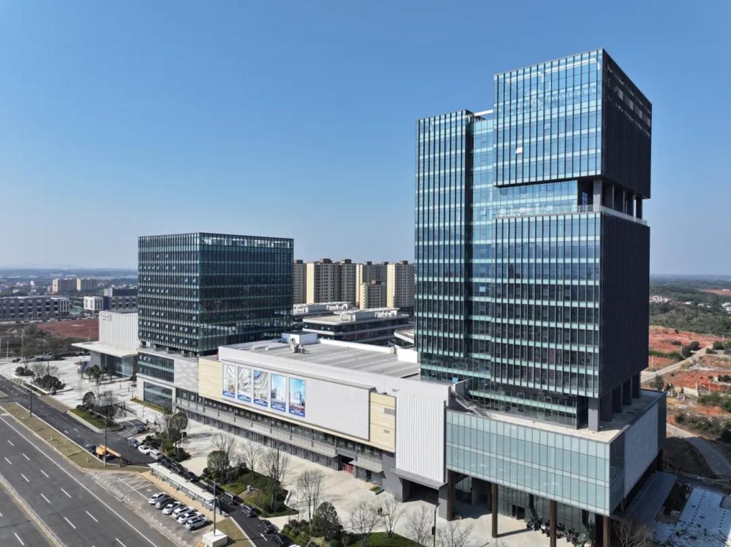 長沙臨港產業開發區首個高端人才公寓 「臨港泊寓」 揭牌 完善配套賦能區域發展