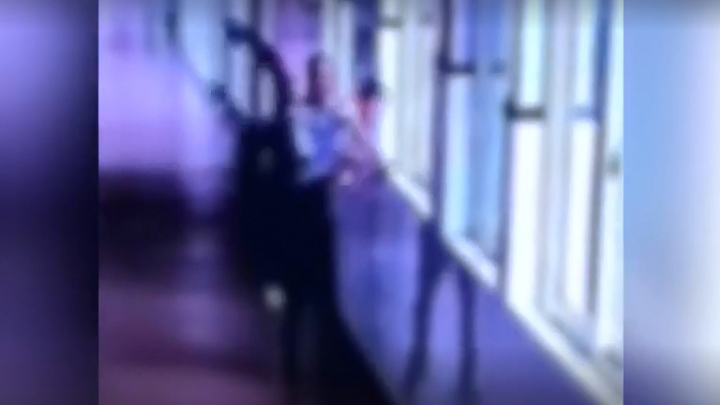 浙江瑞安一小學教師對學生進行不當懲戒 官方通報：涉事教師被行拘