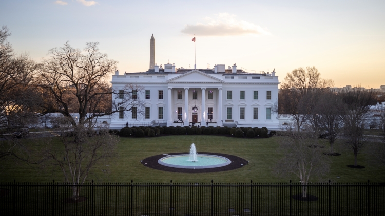 穆迪下調美國主權信用評級 白宮：特朗普不認同