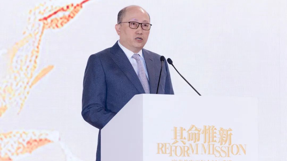 廣東美術百年大展在港舉辦 鄭雁雄：新時代須將愛國主義貫穿藝術實踐