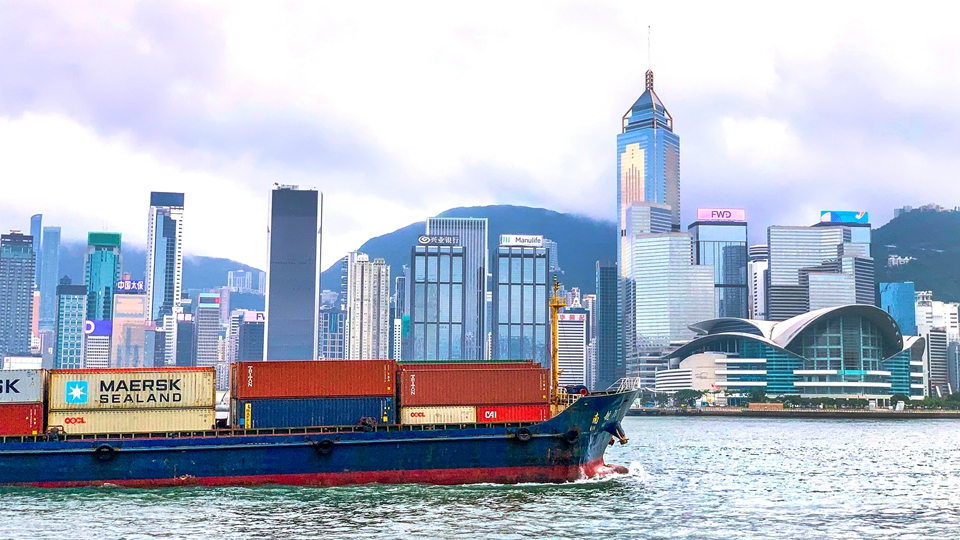 【名家指點】「世界立立亂，中國認真掂，香港最安全！」