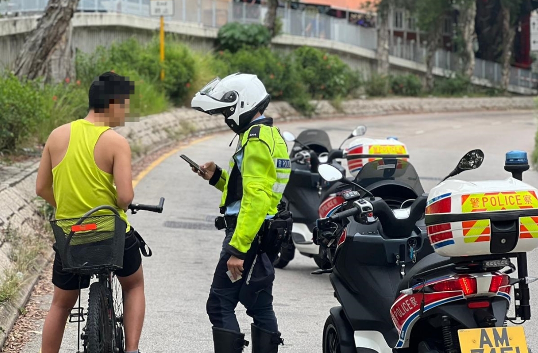 警方新界北打擊單車違例 發出141張告票