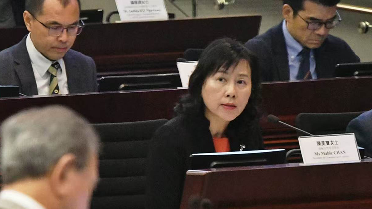 陳美寶：將軍澳線事故港鐵需罰款1920萬 連同工程車事故要提供一天半價優惠