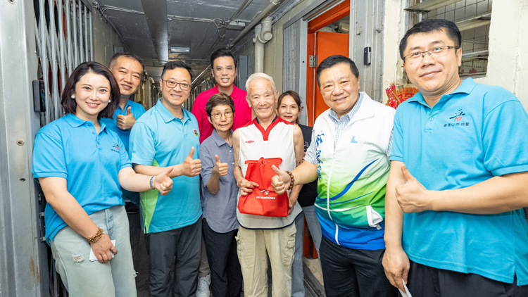 懲教署義工團探訪弱勢社群 端午愛心速遞傳遞關懷