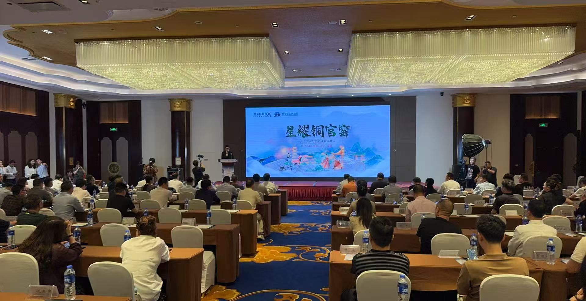 銅官窯豎店影視基地簽約儀式舉辦 望城發力打造湖南省微短劇創製核心高地