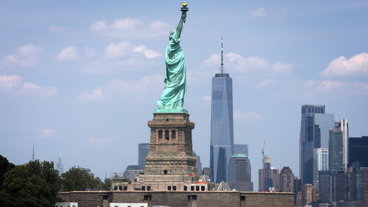 受特朗普貿易戰衝擊 美國首季GDP萎縮0.2% 三年來首次下滑